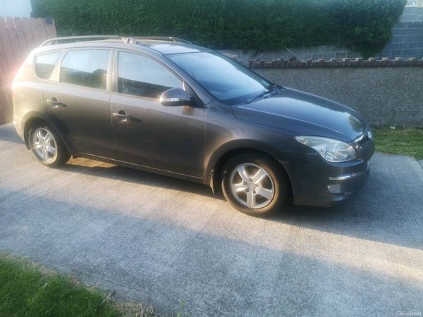 Hyundai i30 Estate, Diesel, 2009, Grey
