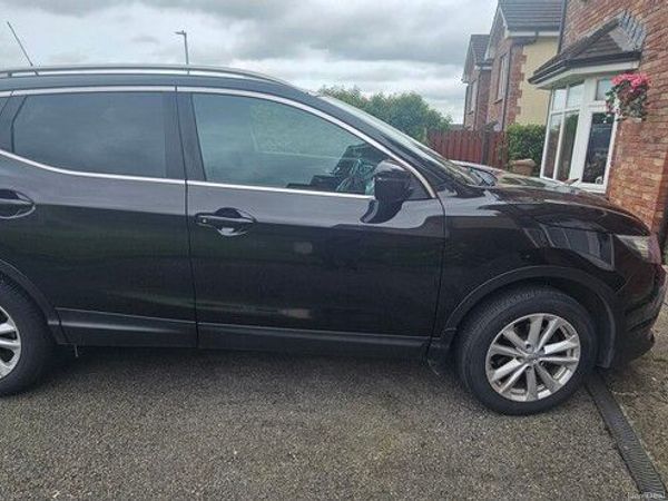 Nissan Qashqai Hatchback, Diesel, 2016, Black