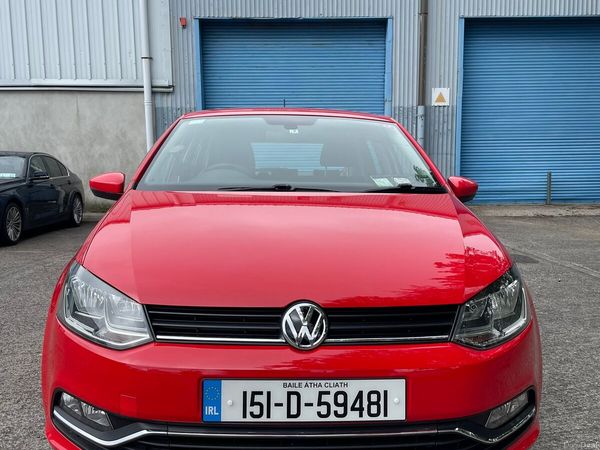Volkswagen Polo Hatchback, Petrol, 2015, Red