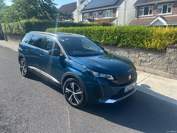 Peugeot 5008 MPV, Petrol Hybrid, 2024, Blue