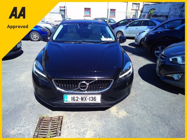 Volvo V40 Hatchback, Diesel, 2016, Black