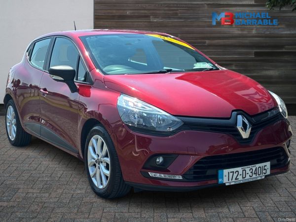 Renault Clio Hatchback, Petrol, 2017, Red
