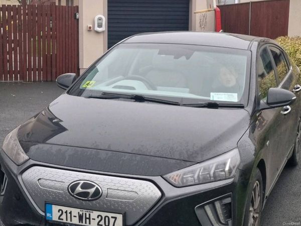 Hyundai IONIQ Hatchback, Electric, 2021, Black