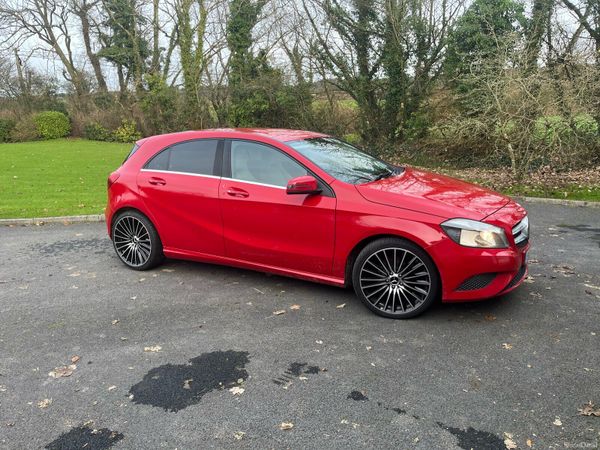 Mercedes-Benz A-Class Hatchback, Diesel, 2015, Red