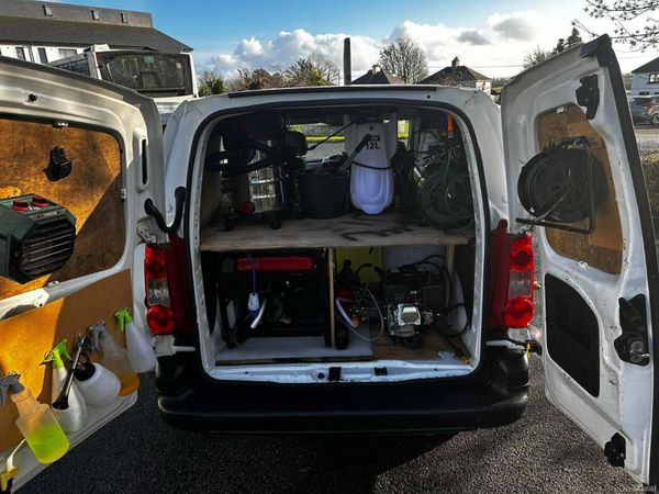 Peugeot Partner MPV, Diesel, 2009, White