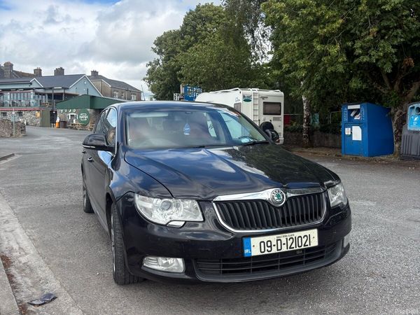 Skoda Superb Hatchback, Diesel, 2009, Black