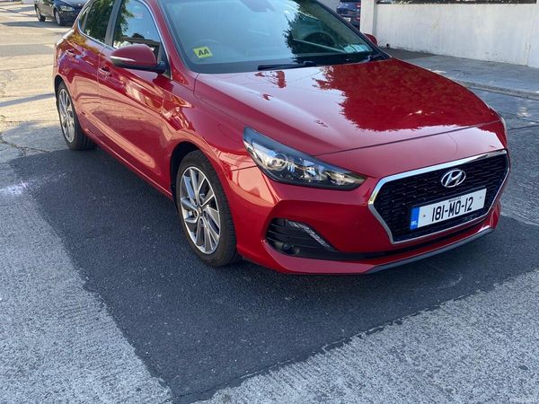 Hyundai i30 Hatchback, Petrol, 2018, Red