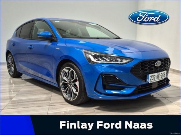 Ford Focus Hatchback, Petrol, 2023, Blue