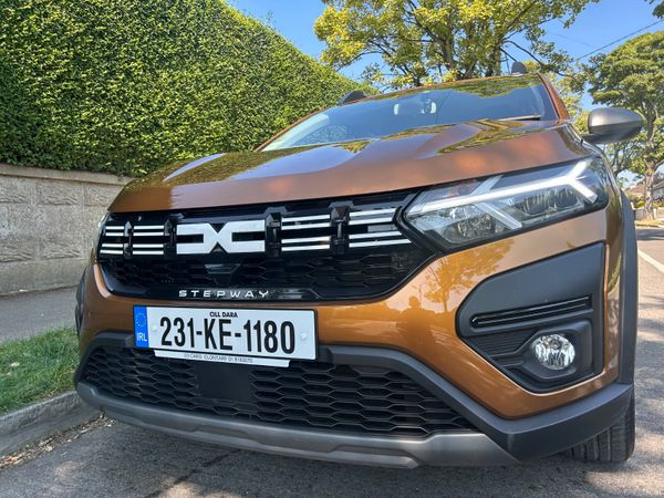 Dacia Sandero Stepway Hatchback, Petrol, 2023, Orange