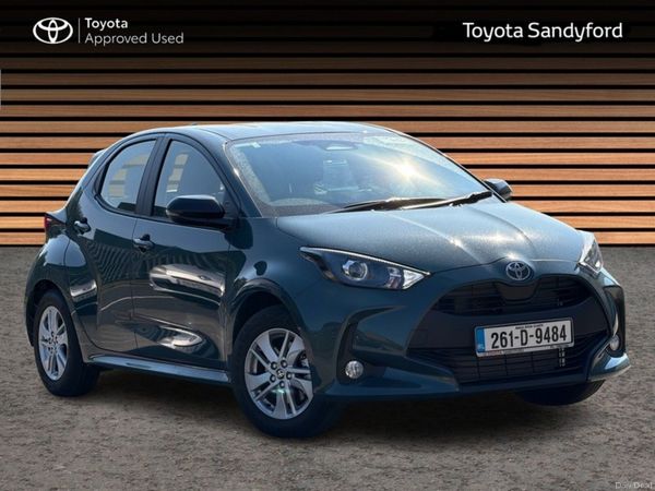 Toyota Yaris Hatchback, Petrol Hybrid, 2026, Green