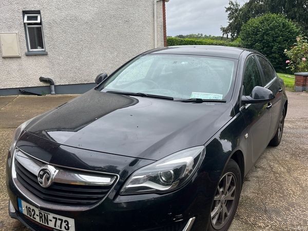 Vauxhall Insignia Hatchback, Diesel, 2016, Black