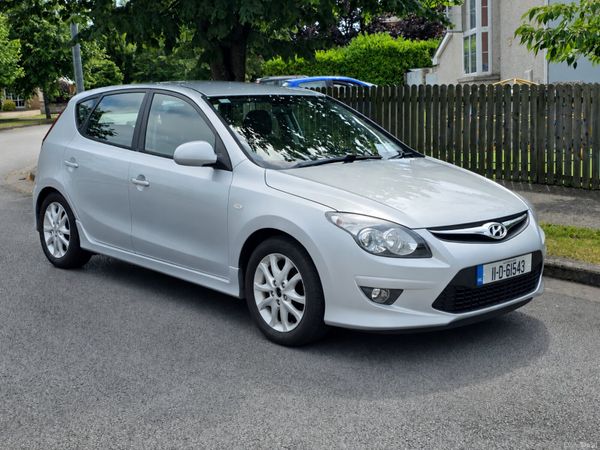 Hyundai i30 Hatchback, Petrol, 2011, Silver
