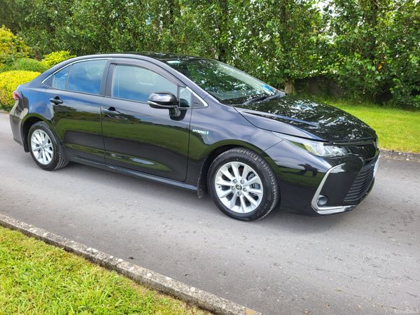 Toyota Corolla Saloon, Petrol Hybrid, 2021, Black