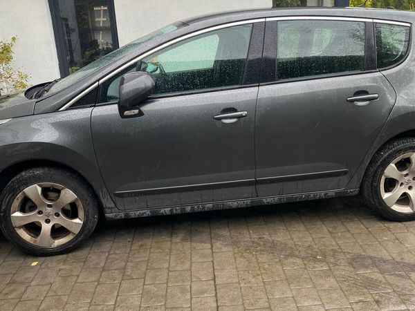 Peugeot 3008 MPV, Diesel, 2013, Grey