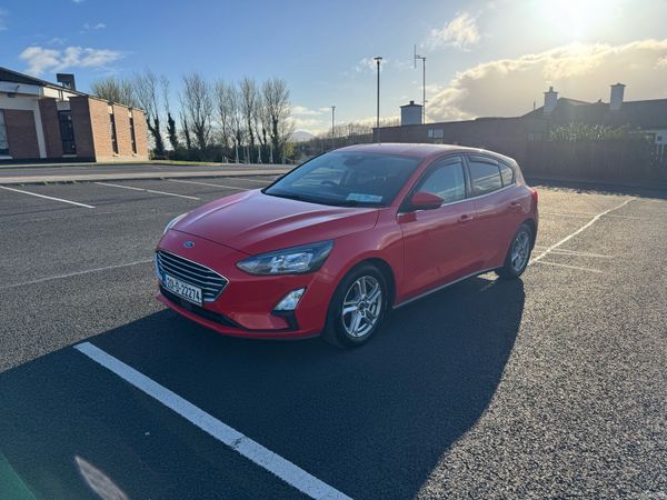 Ford Focus Hatchback, Diesel, 2020, Red