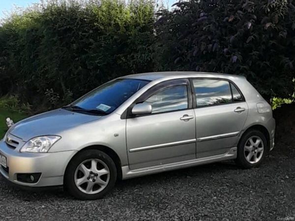 Toyota Corolla Hatchback, Petrol, 2006, Silver