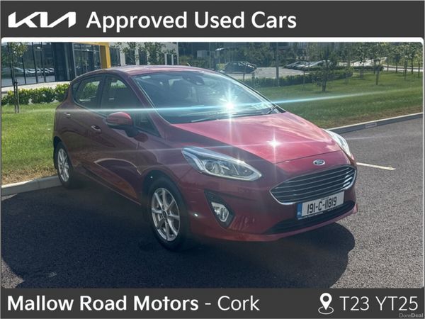 Ford Fiesta Hatchback, Petrol, 2019, Red