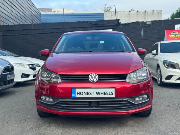 Volkswagen Polo Hatchback, Petrol, 2016, Red