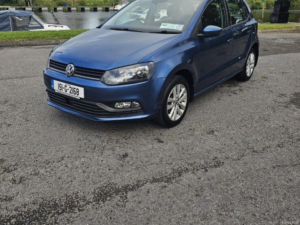 Volkswagen Polo Hatchback, Petrol, 2015, Blue