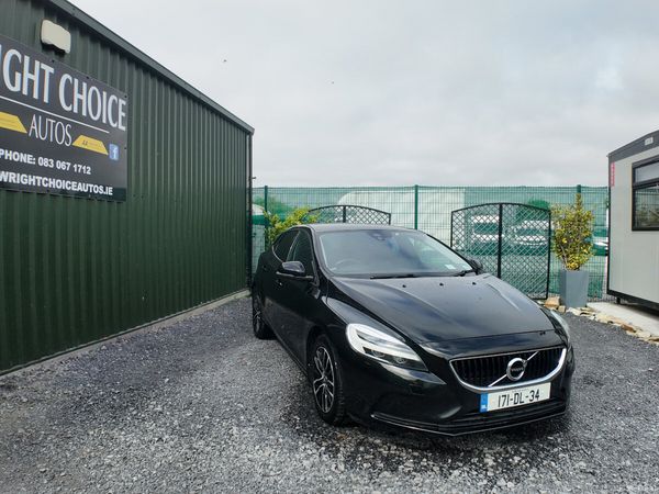 Volvo V40 Hatchback, Diesel, 2017, Black