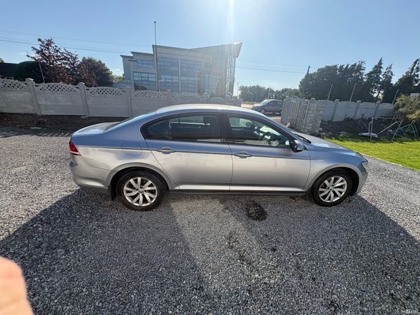 Volkswagen Passat Saloon, Diesel, 2017, Grey