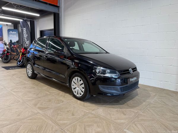 Volkswagen Polo Hatchback, Petrol, 2013, Black