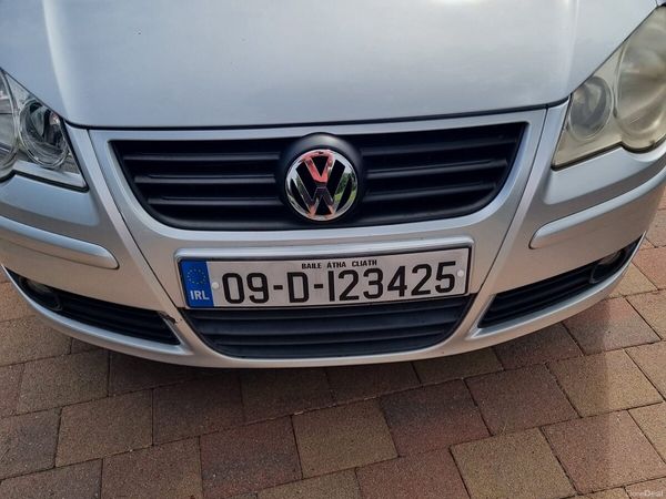 Volkswagen Polo Hatchback, Petrol, 2009, Silver