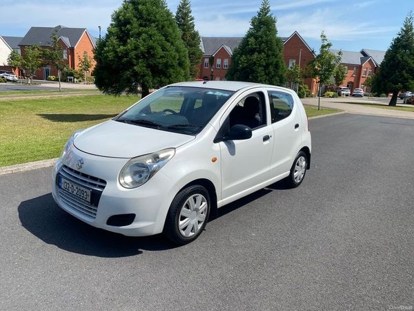 Suzuki Alto Hatchback, Petrol, 2013, White