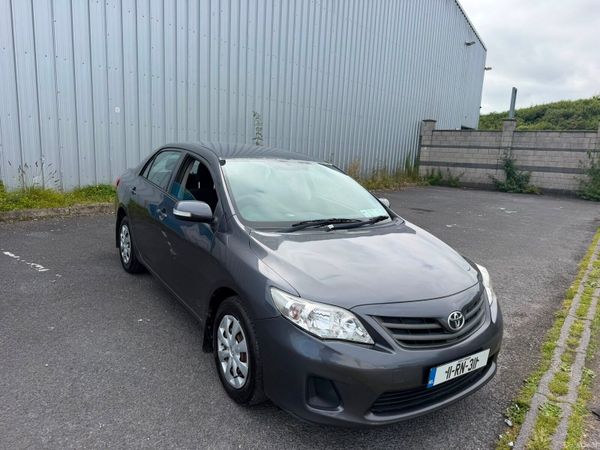 Toyota Corolla Saloon, Petrol, 2011, Grey
