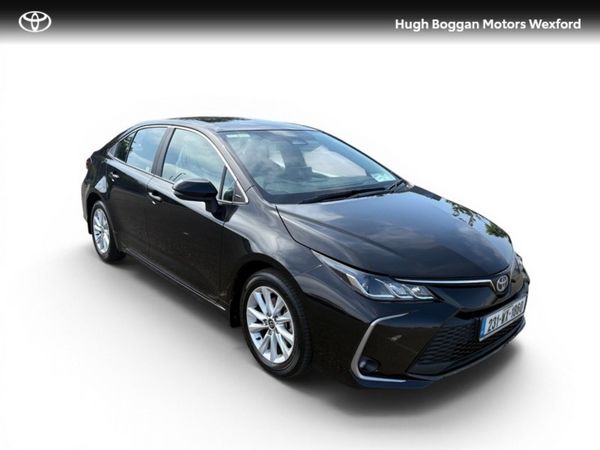 Toyota Corolla Saloon, Petrol Hybrid, 2023, Black