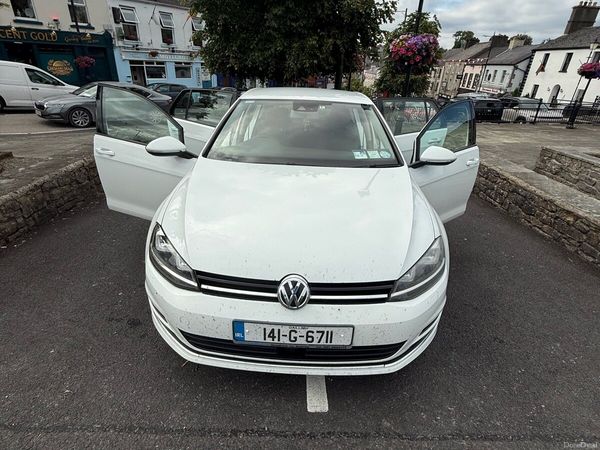 Volkswagen Golf Hatchback, Petrol, 2014, White