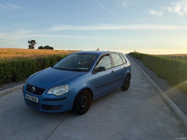 Volkswagen Polo Hatchback, Petrol, 2006, Blue