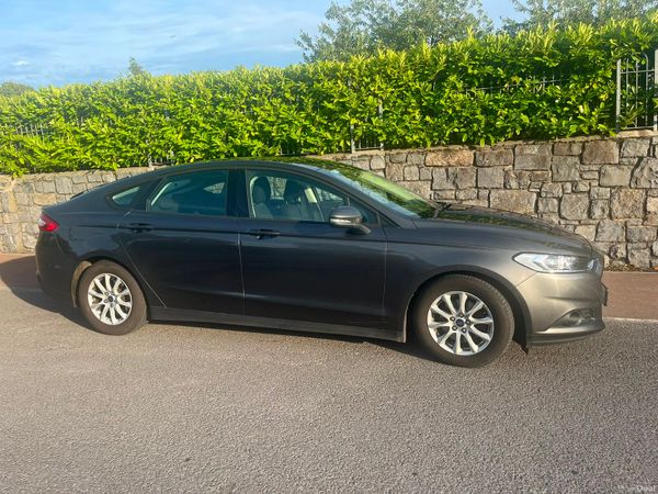 Ford Mondeo Hatchback, Diesel, 2017, Grey