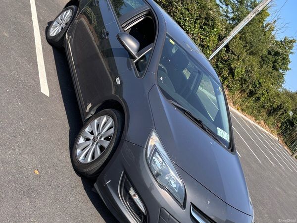 Opel Astra Hatchback, Diesel, 2013, Grey