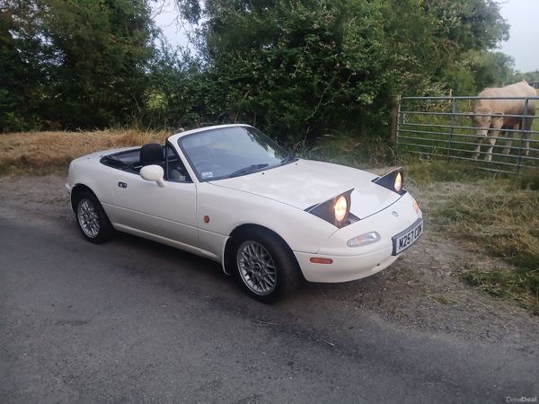 Mazda MX-5 Coupe, Petrol, 1995, White