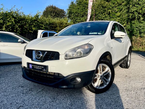 Nissan Qashqai Hatchback, Diesel, 2012, White