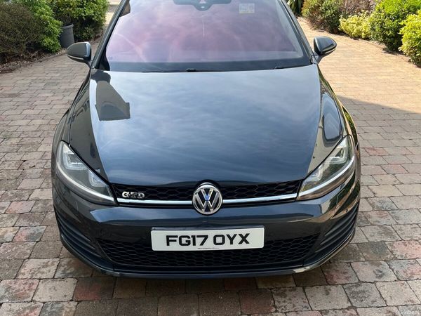 Volkswagen Golf Hatchback, Diesel, 2017, Grey