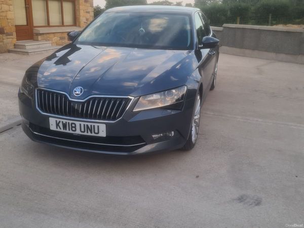 Skoda Superb Hatchback, Diesel, 2018, Grey