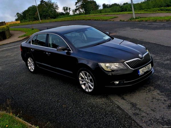 Skoda Superb Hatchback, Diesel, 2014, Black