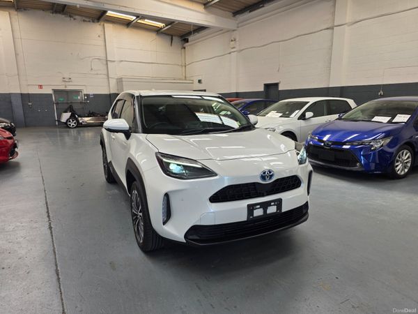 Toyota Yaris Cross SUV, Petrol Hybrid, 2021, White