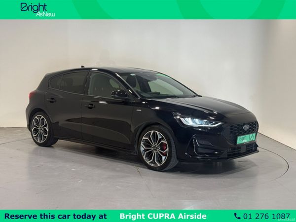 Ford Focus Hatchback, Petrol, 2023, Black
