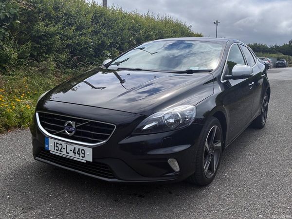 Volvo V40 Hatchback, Diesel, 2015, Black