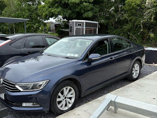 Volkswagen Passat Saloon, Diesel, 2015, Blue