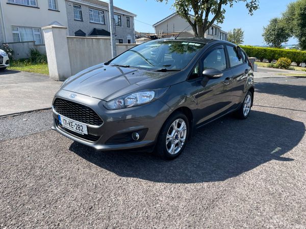 Ford Fiesta Hatchback, Petrol, 2017, Grey