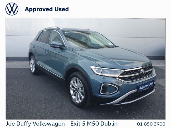 Volkswagen T-Roc SUV, Petrol, 2023, Blue