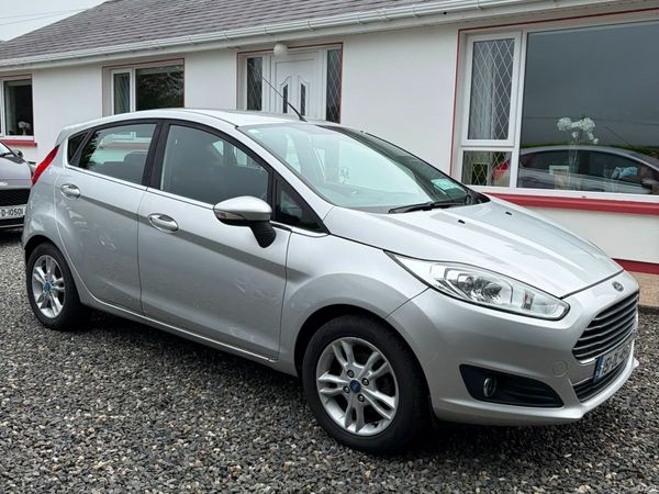 Ford Fiesta Hatchback, Petrol, 2015, Silver