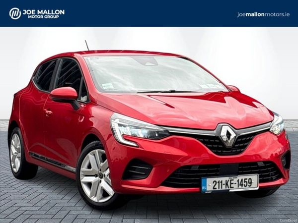 Renault Clio Hatchback, Petrol, 2021, Red