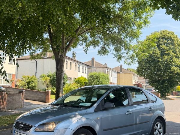Ford Focus Hatchback, Petrol, 2007, Blue