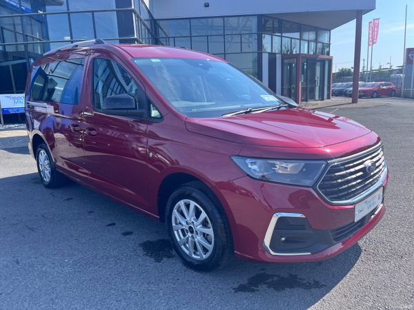 Ford Tourneo Connect MPV, Diesel, 2023, Red