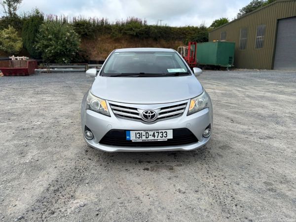 Toyota Avensis Saloon, Diesel, 2013, Silver